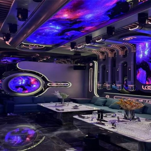 北京东城区酒吧诚聘灯光师-打造非凡氛围的专家级人才