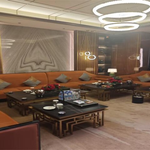 昆明夜场职位热招,礼宾员岗位等你加入,众多企业任你挑选,总有一个适合你