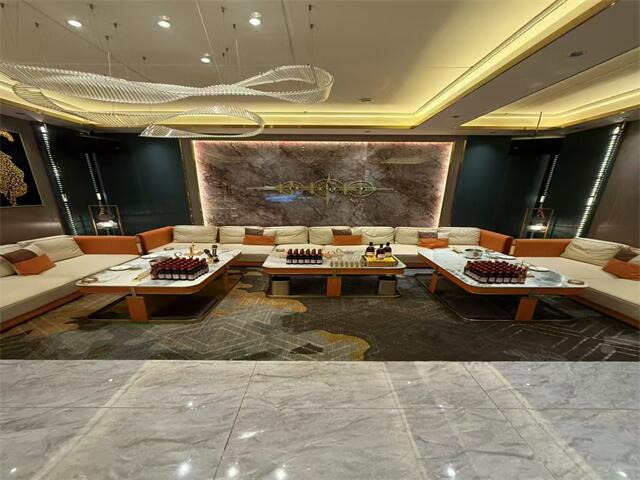 武汉夜场商务招聘启事-诚聘礼宾员,共享职场温馨与舒适氛围