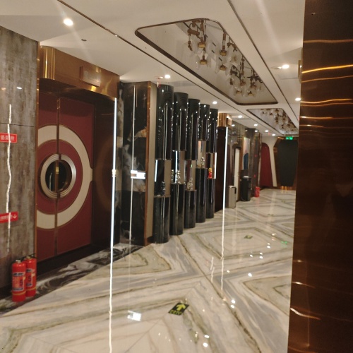 武汉顶级夜总会诚聘服务精英-君悦夜总会独家直聘-把握非凡机遇