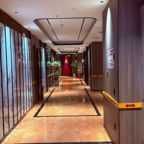 郑州夜总会诚招精英,礼宾员岗位热招,加入我们,享受团队接送福利