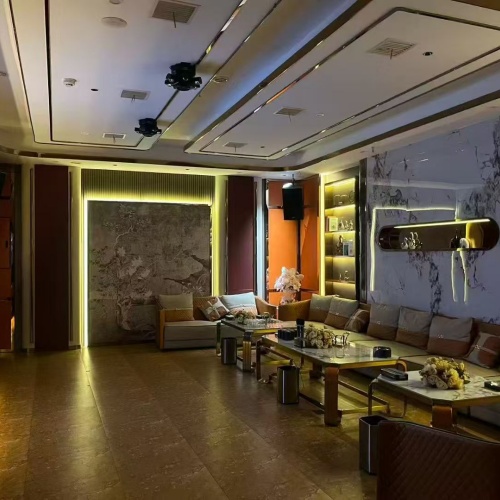 北京KTV高薪招聘,提供食宿,日入高达千