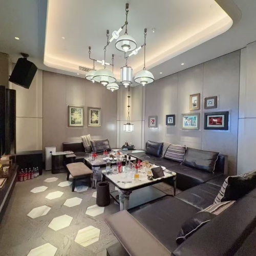 探索安康夜场-高薪兼职模特招聘,实现梦想的起点