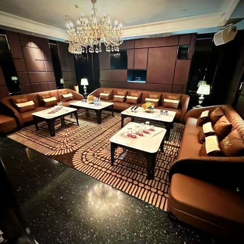 深圳夜场岗位诚聘,客户接待专员热招,享免费住宿,工作氛围轻松愉悦